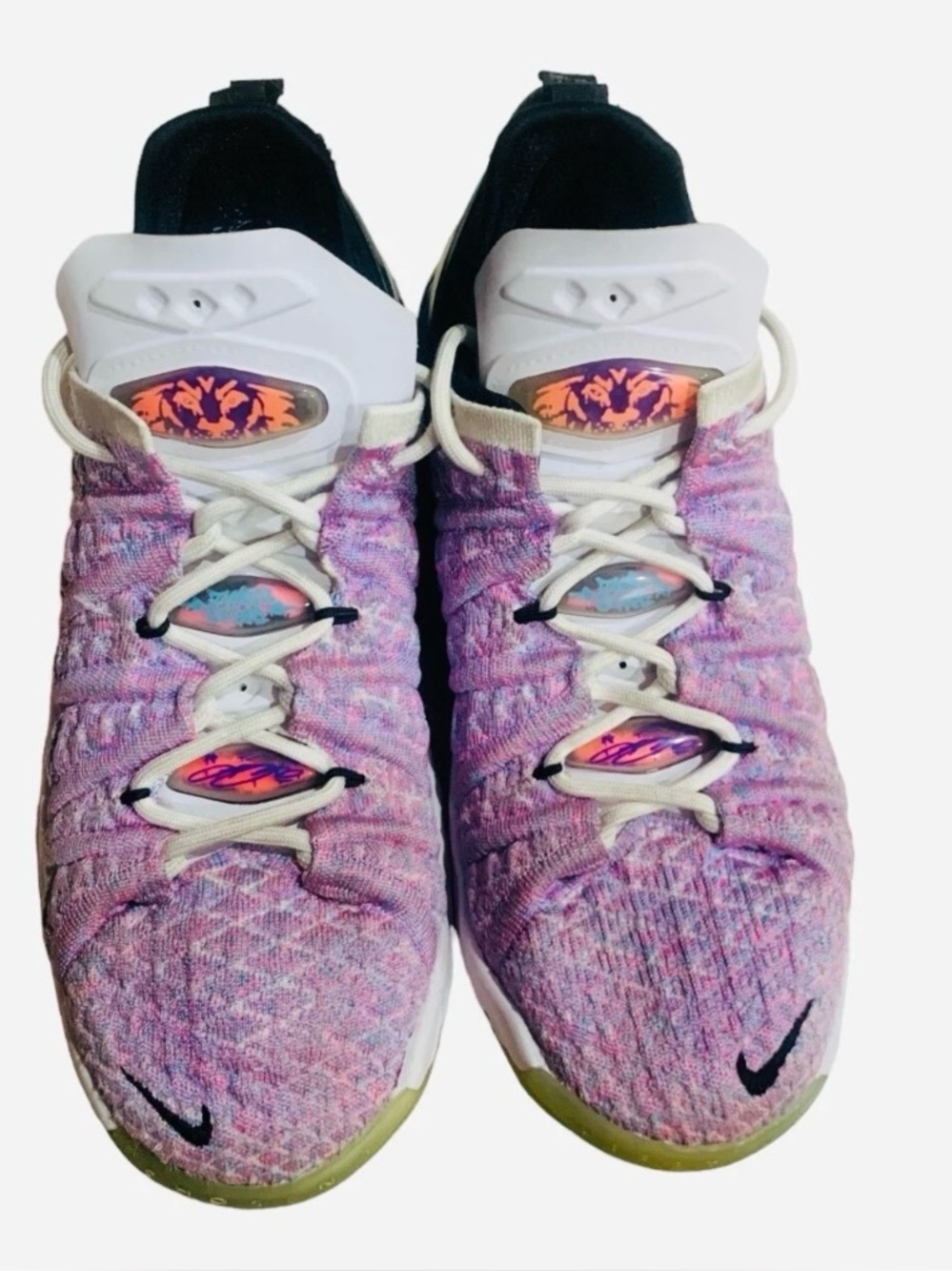 Nike LeBron 18 XVIII  Sz 5.5 Graffiti M Youth  Sneakers Boys/ Girls